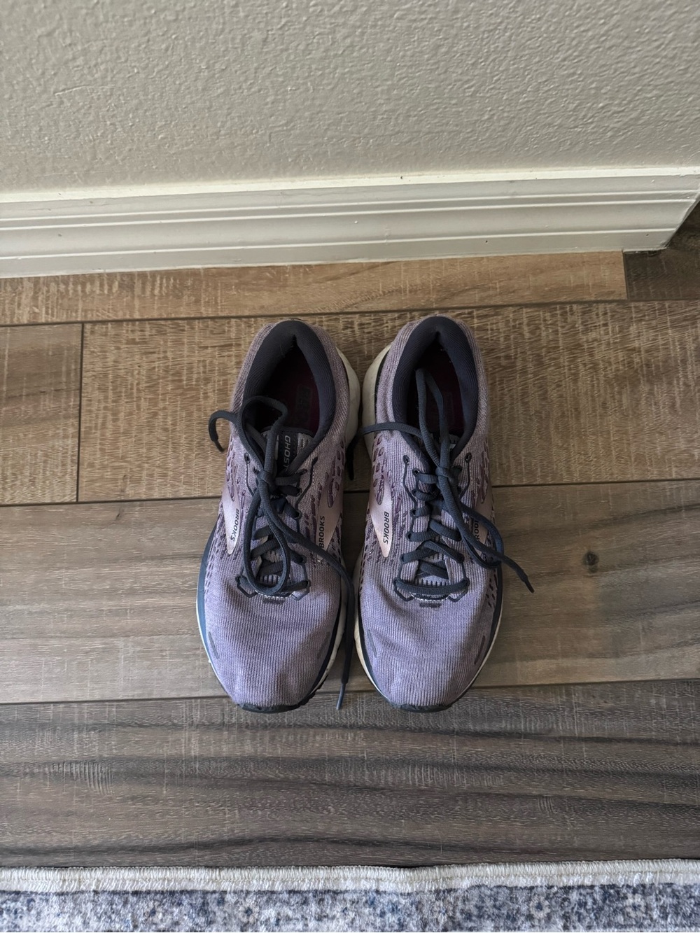 Brooks Ghost Lavender and Gray Running Sneakers